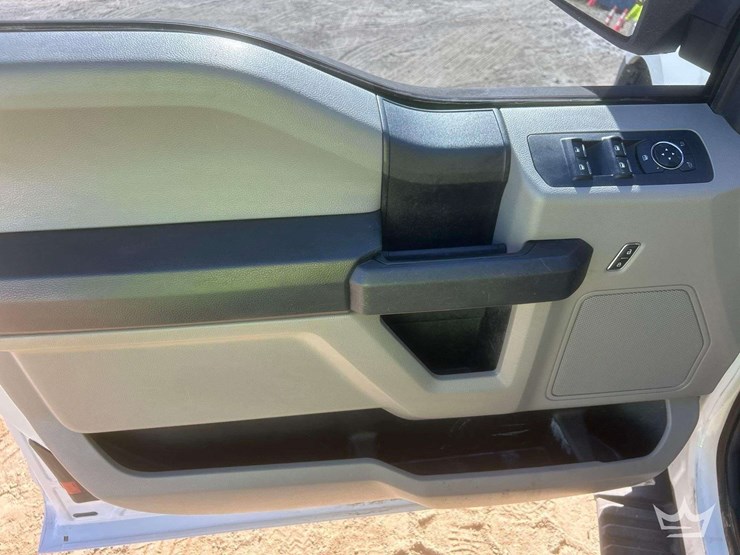 2015-ford-f150-image-8