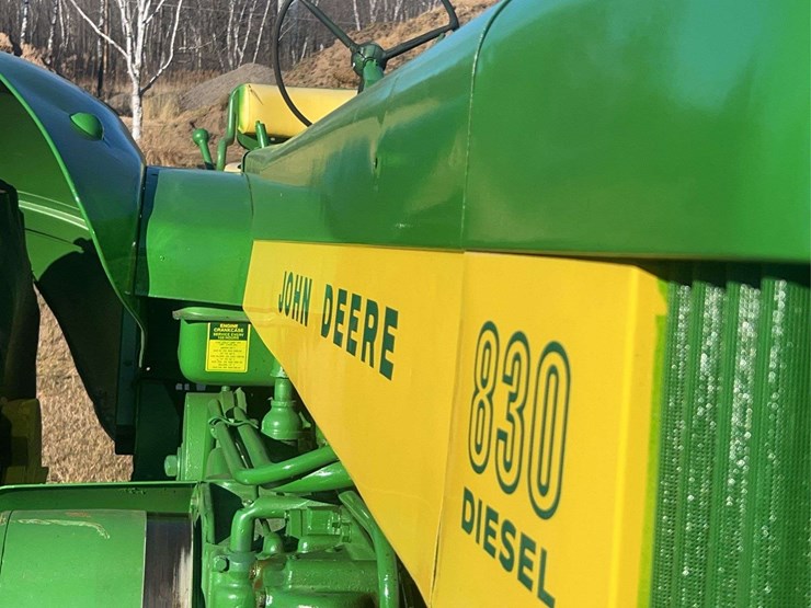 1959-john-deere-830-image-11