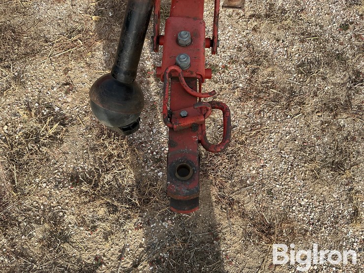 massey-ferguson-128-image-11