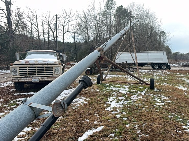 gsi-8-x-72-auger;-located-at-7241-roxbury-rd,-charles-city,-va,-please-call-804.837.9940-or-804.651.4404-with-questions-image-6