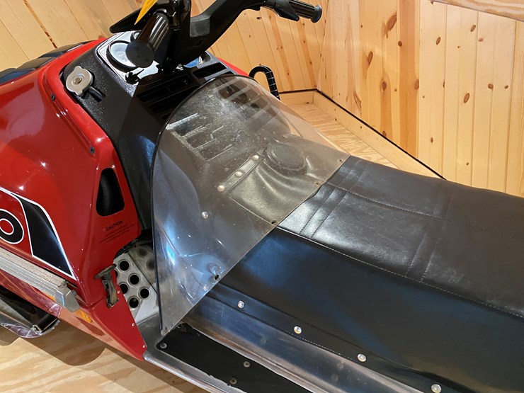 #3794-•-1977-rupp-nitro-250-snowmobile-image-10