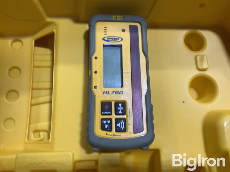 spectra-precision-gl1425c-laser-level-&-safety-equipment-image-15