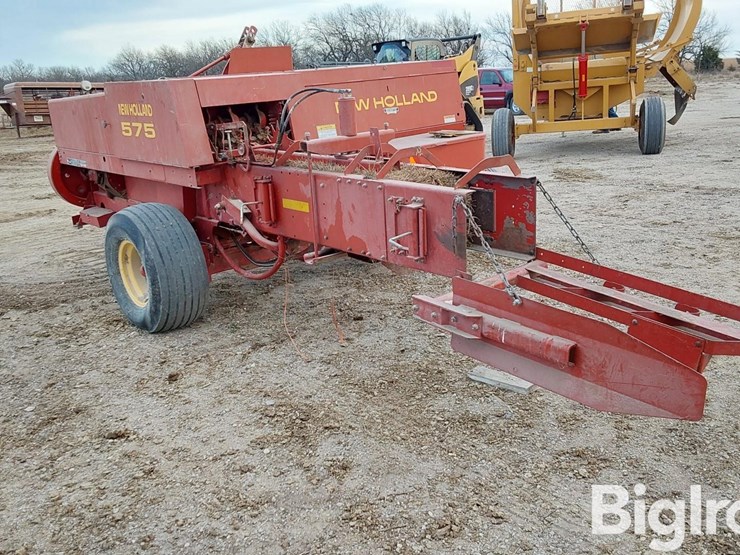 new-holland-575-image-5