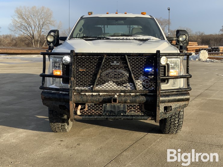 2019-ford-f350-xl-image-2