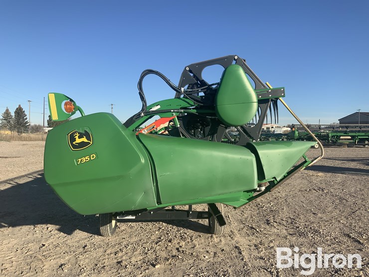 2021-john-deere-735d-image-4