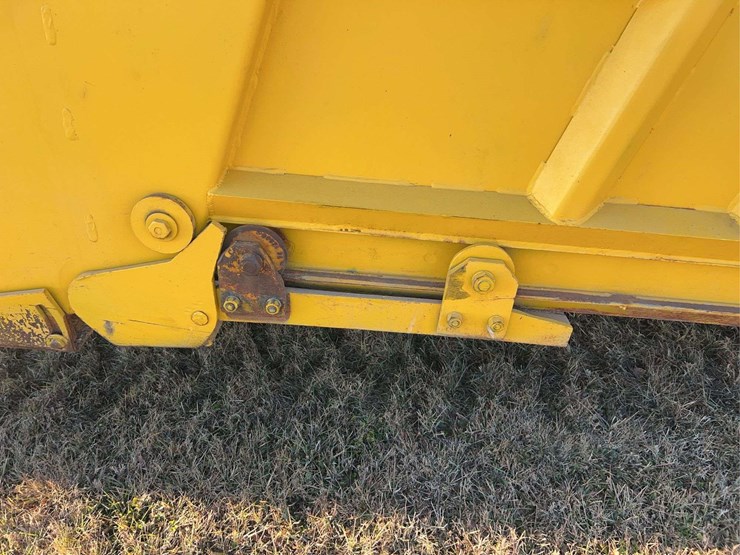 john-deere-840-image-95