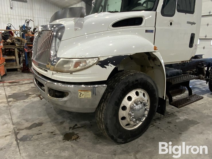 2013-international-4400-image-12