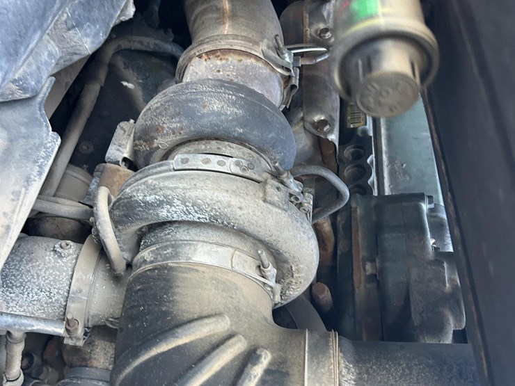 1999-volvo-vnl64t770-image-34