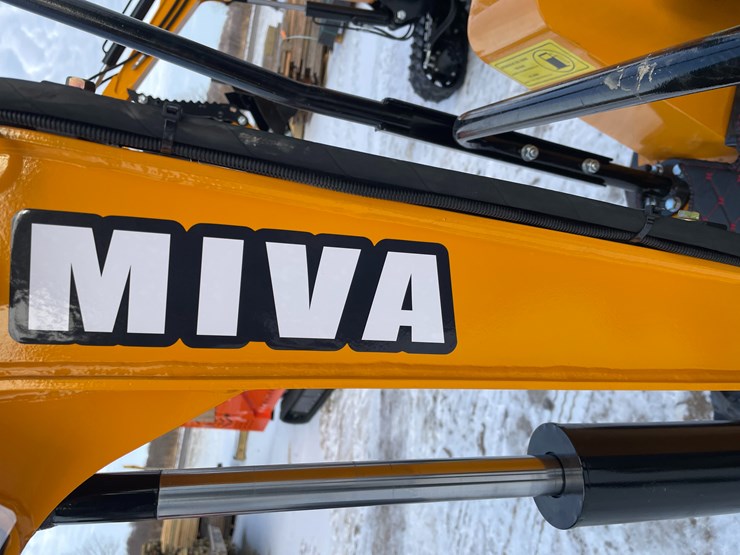 #202-•-miva-va15-mini-excavator-image-9