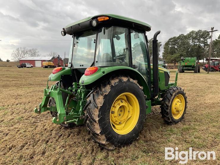 2022-john-deere-5065e-image-5