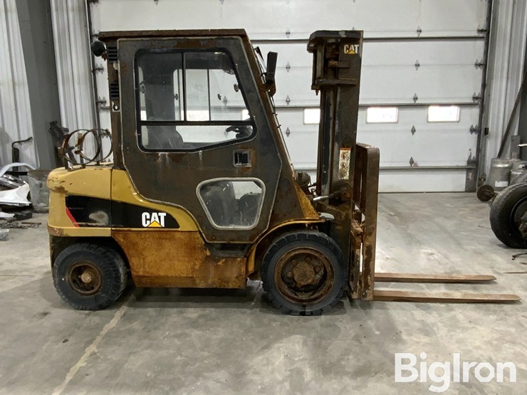 2020-caterpillar-gp30n-image-4