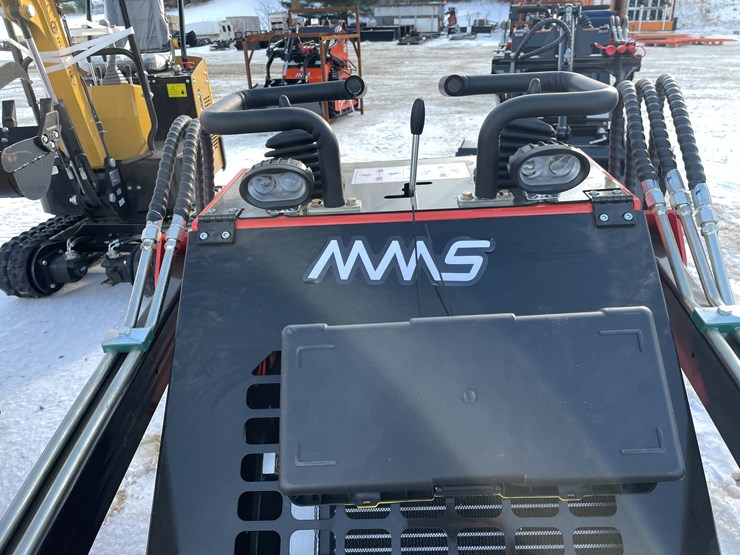 #303-•-mms-mini-skid-steer-ride-on-loader-image-9