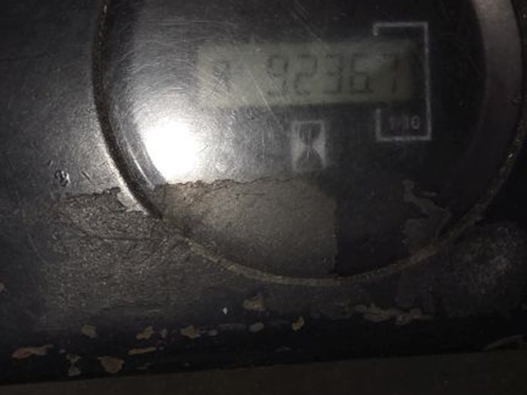 1998-crown-pe3520-60-image-3