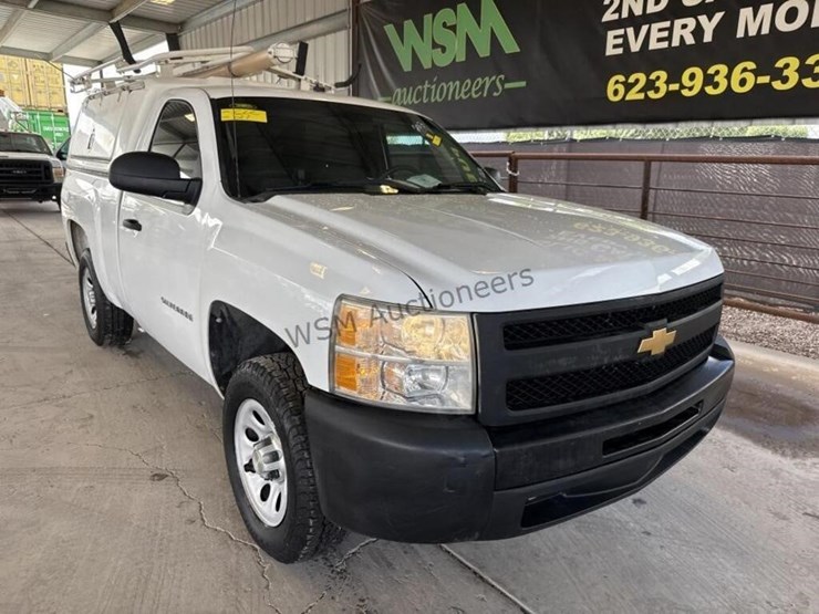 2012-chevrolet-silverado-1500-image-2