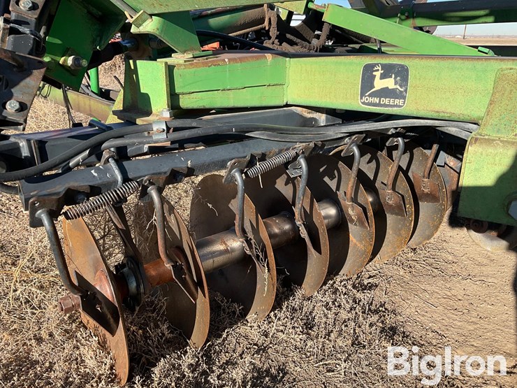 john-deere-630-image-12