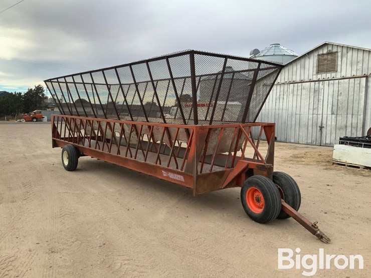 econo-grazer-bale-feeder-wagon-image-3