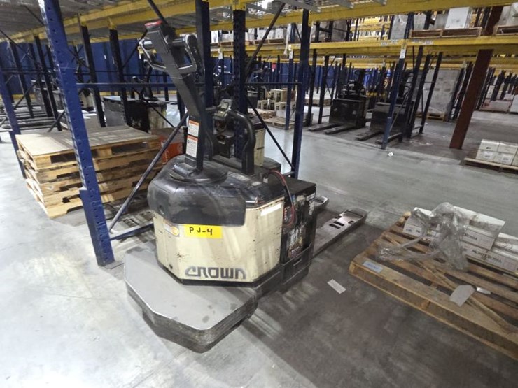 1998-crown-pe3520-60-image-1