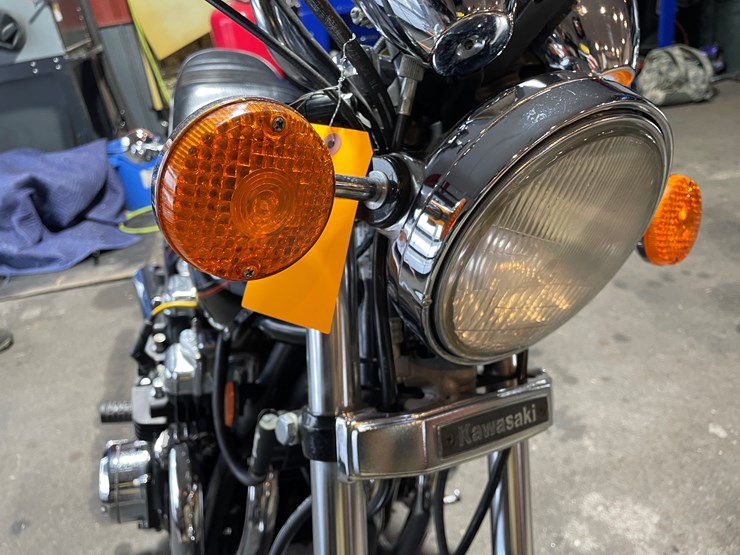 #3814-•-1980-kawasaki-z1-classic-motorcycle-(has-wi-title)-image-14