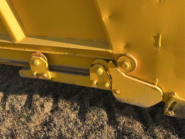 john-deere-840-image-69