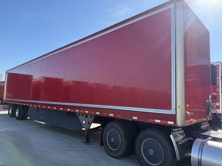 2016-utility-van-image-2