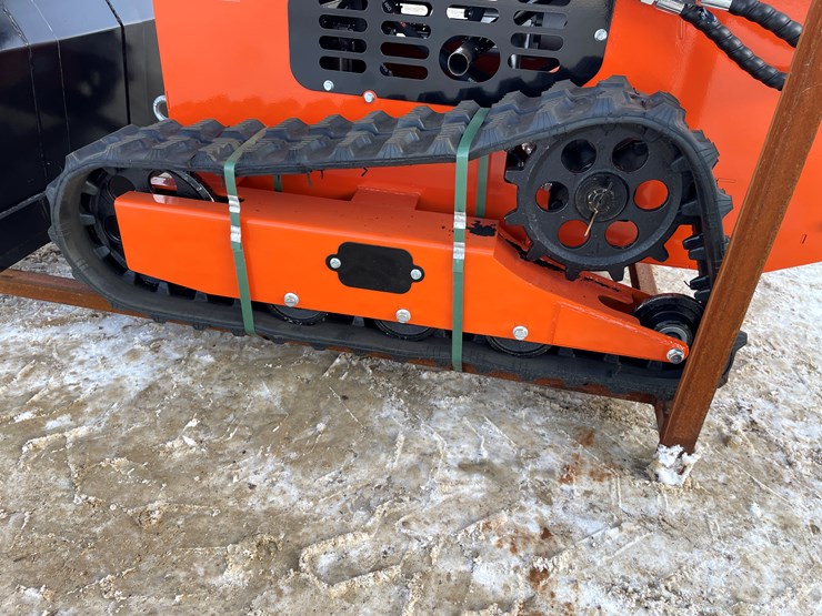 #301-•-mms-mini-skid-steer-ride-on-loader-image-38