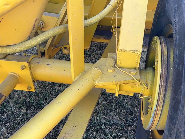 john-deere-840-image-80