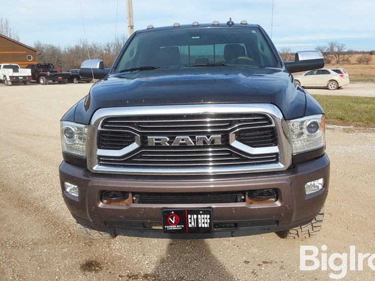 2018-dodge-2500-image-10