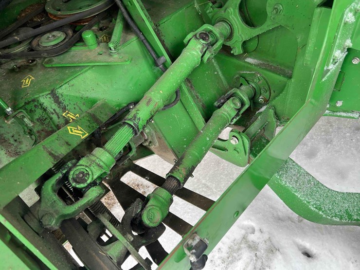 2024-john-deere-w235r-image-21