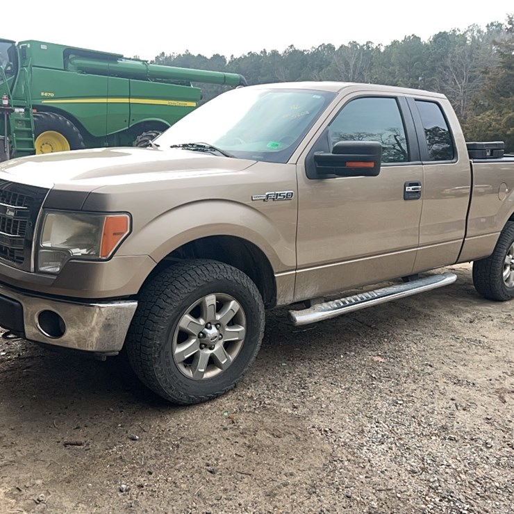 2014, F 150 PICKUP, 100,000 MILES, GAS 3.7L ENGINE; LOCATED AT 7241 ROXBURY RD, CHARLES CITY, VA, PLEASE CALL 804.837.9940 OR 804.651.4404 WITH QUESTIONS