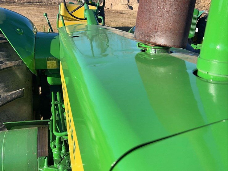 1959-john-deere-830-image-14