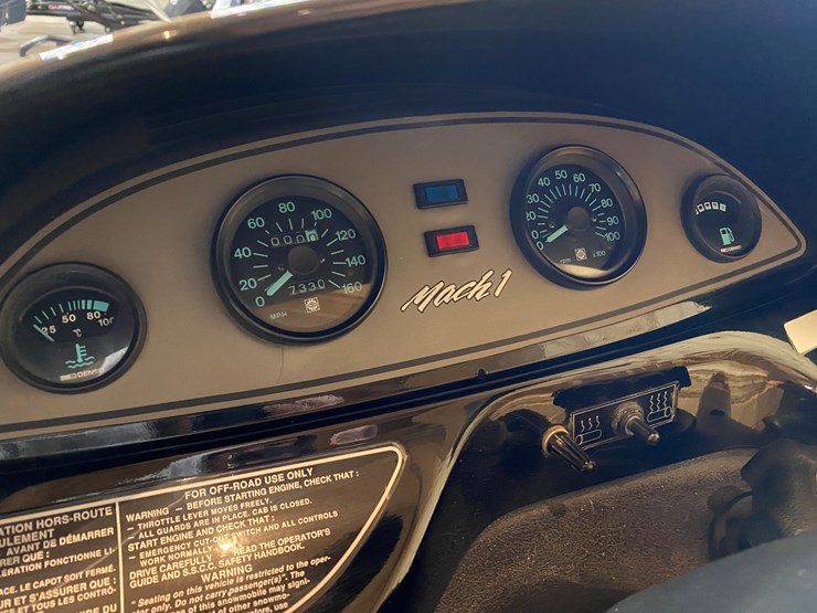 #3788-•-1991-ski-doo-formula-mach-1-snowmobile-image-20