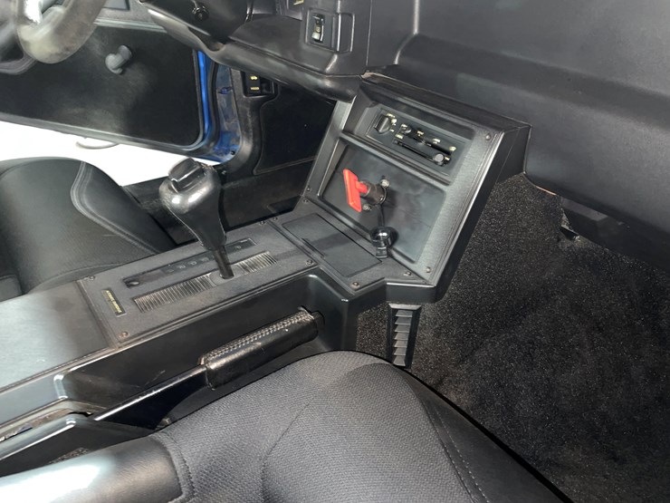 #3811-•-1990-chevrolet-camaro-iroc-z-rare-1le-(has-wi-title)-image-47