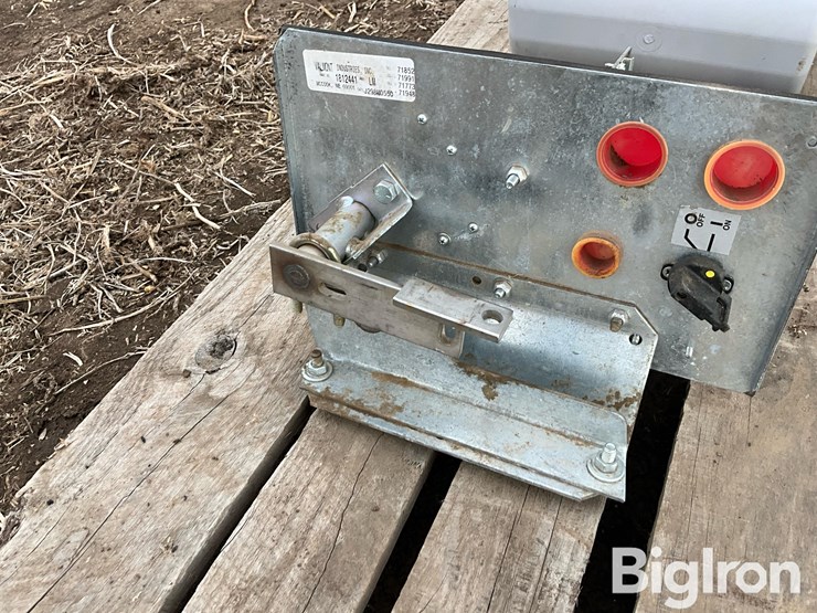 valley-pivot-tower-control-boxes-image-12