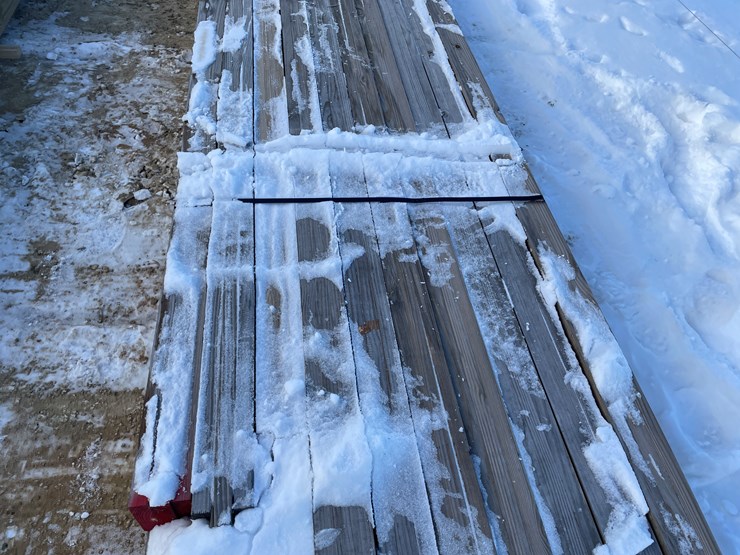 #3789-•-bundle-of-laminated-wood-beams-image-12