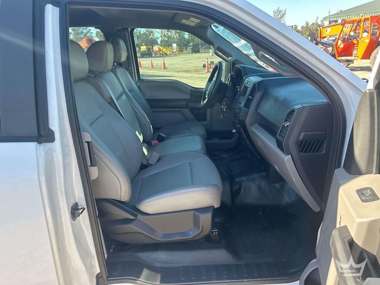 2016-ford-f150-image-27