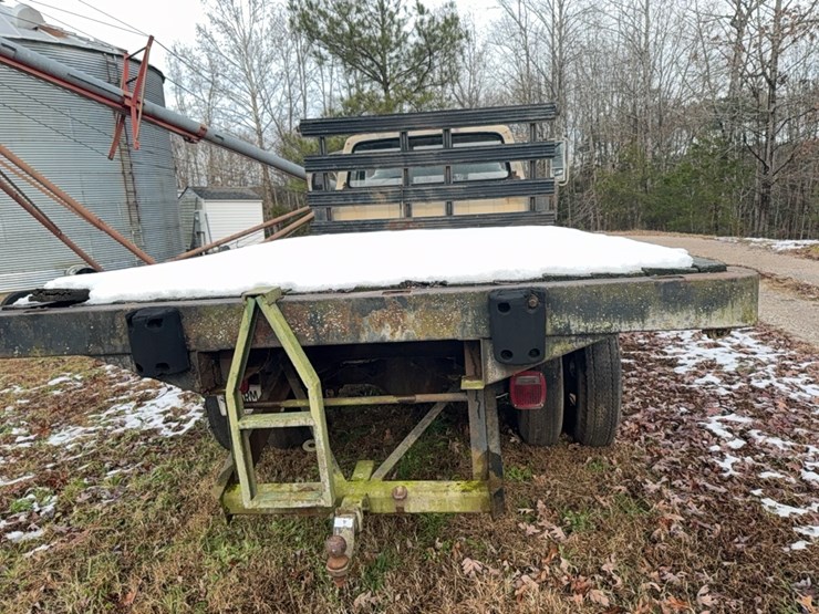 1977-ford-600-image-32