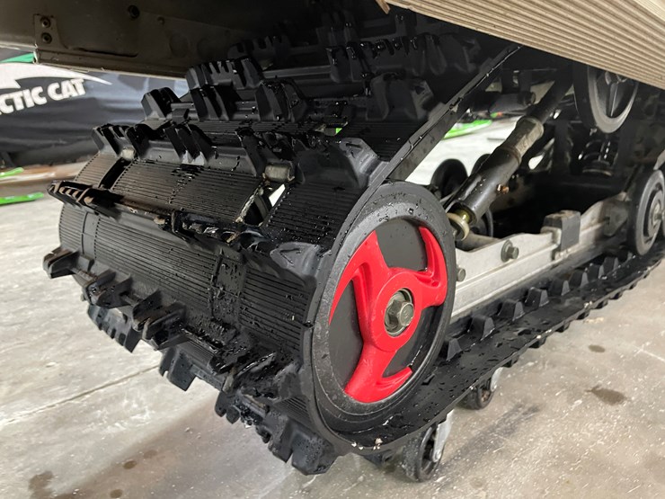 #3798-•-2004-yamaha-sx-viper-snowmobile-image-18