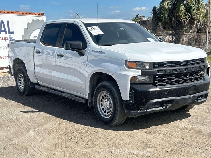 2021-chevrolet-silverado-1500-image-2