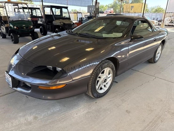 1994-chevrolet-camaro-hatchback-image-4