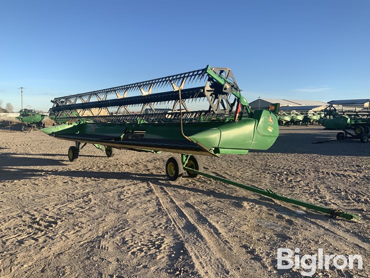 2021-john-deere-735d-image-3