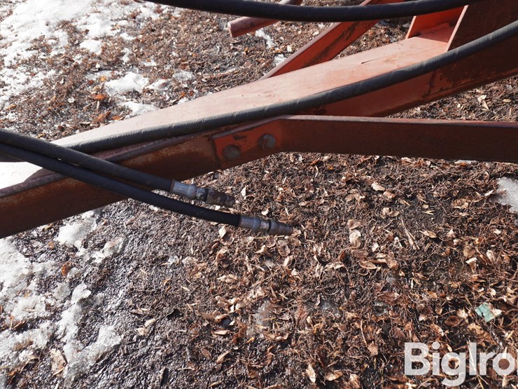 massey-ferguson-620-image-12