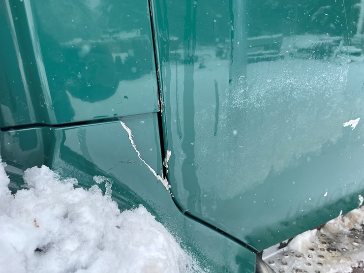 #400-•-2006-sterling-straight-truck-(has-wi-title)-image-14