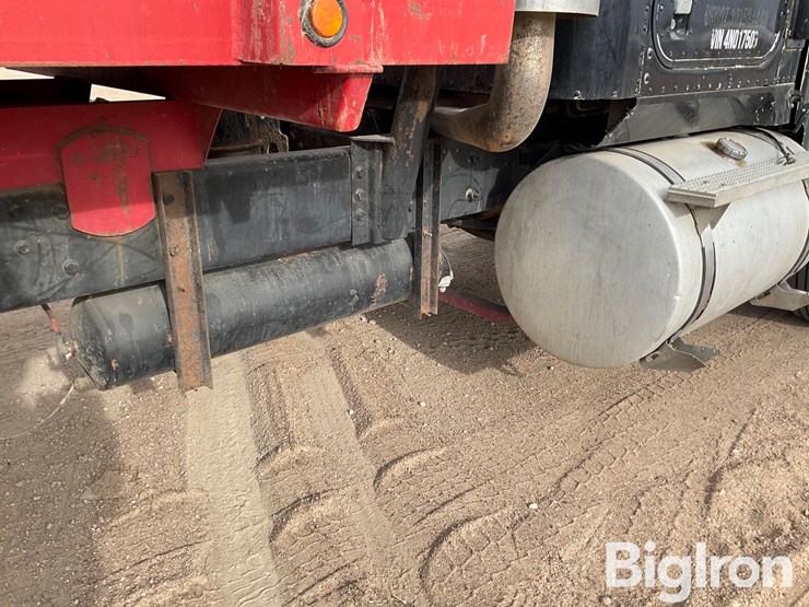 2004-international-9900i-image-17