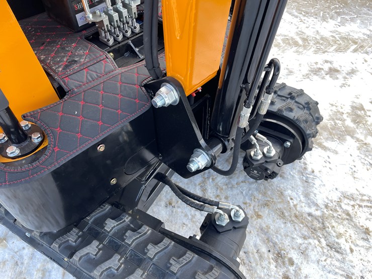 #201-•-miva-va15-mini-excavator-image-36