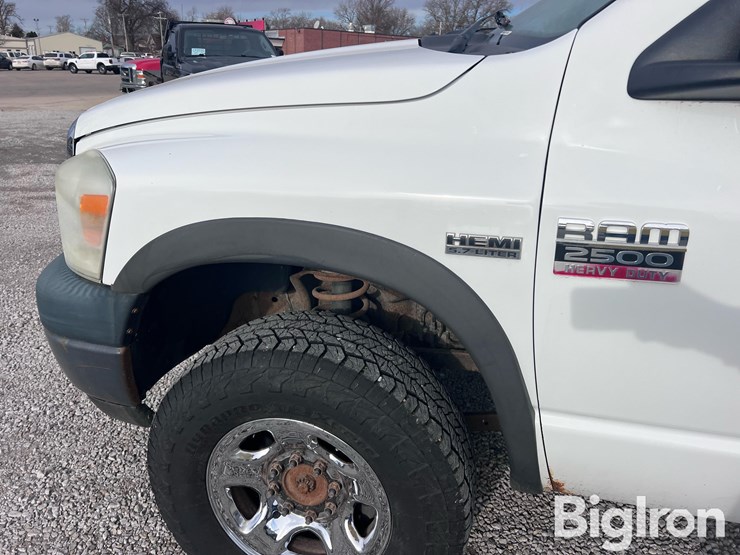 2009-dodge-ram-2500-image-16