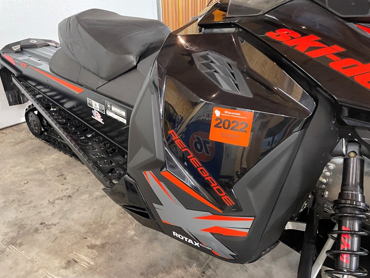 #3799-•-2015-ski-doo-800r-renegade-x-snowmobile-image-12