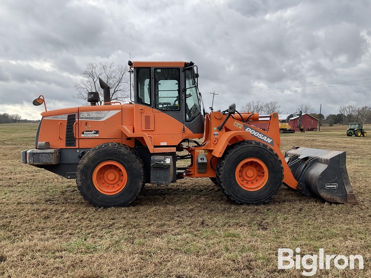 2016-doosan-dl220-5-image-4