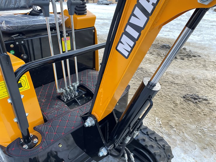 #200-•-miva-va15-mini-excavator-image-36