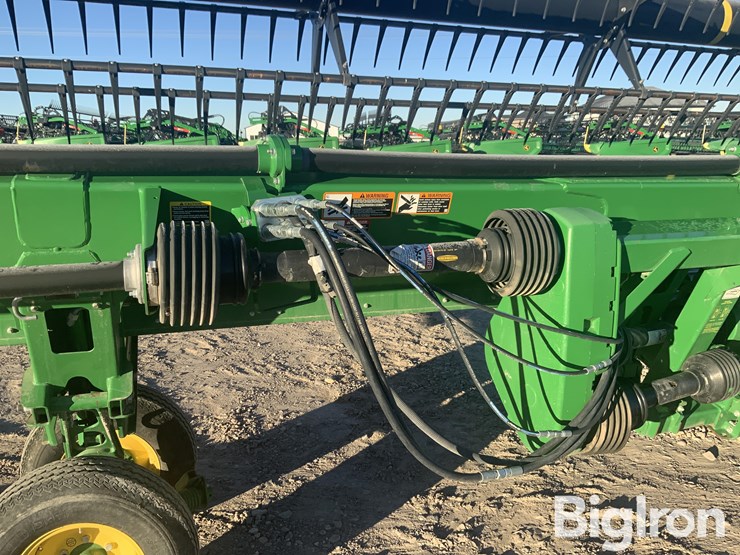 2021-john-deere-735d-image-16