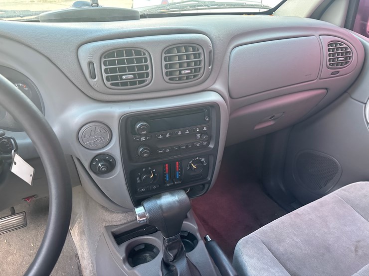 2014-chevrolet-trail-blazer-ls-image-8